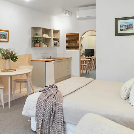 Asure Admirals View Motel Paihia Exterior photo