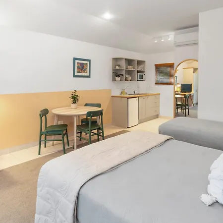 Asure Admirals View Motel Paihia Exterior photo